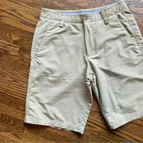 Under Armour Drive Shorts mens 32 W performance fabric - Picture 2 of 9